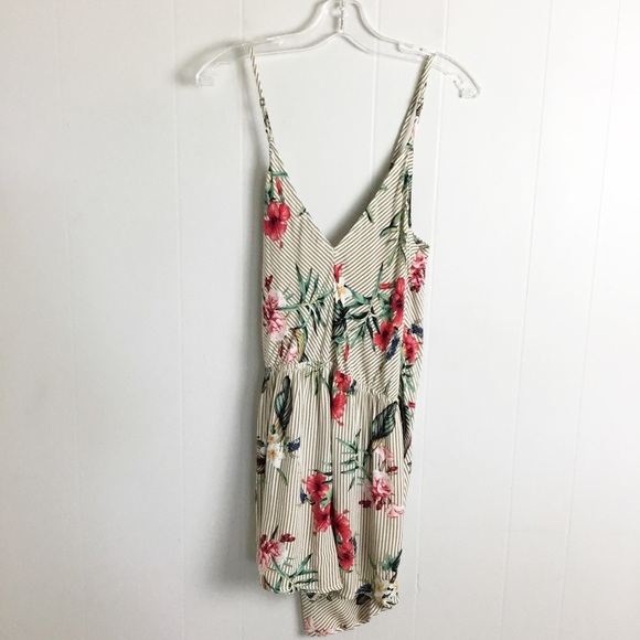 Dress Forum Floral Romper Size Large L Vacation Summer Stripped - Picture 5 of 5